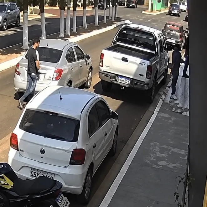 Réu é morto a tiros minutos antes de julgamento em Santo Antônio de Leverger