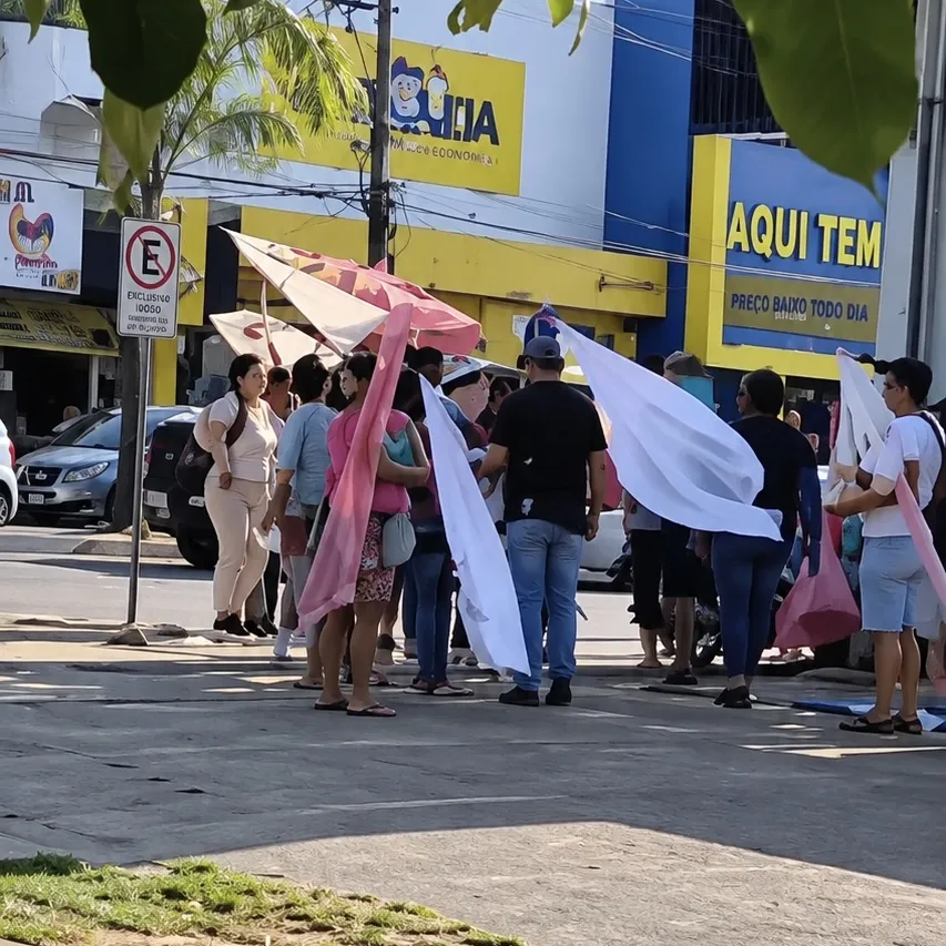 Mulheres trocam agressões durante bandeiraço em Sinop
