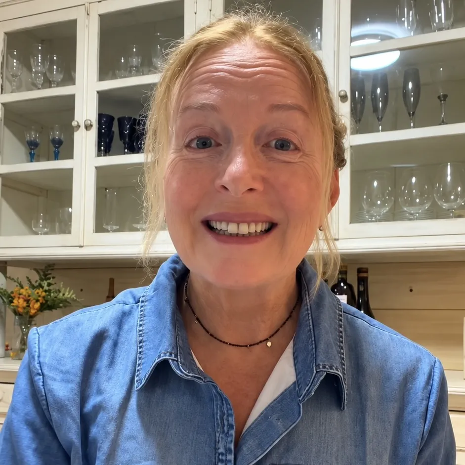 Ex-esposa sai em defesa de Pivetta após debate