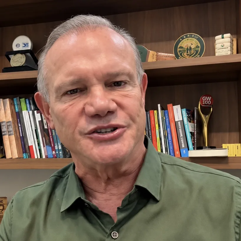 Wellington agradece votos e parabeniza Pivetta após eleição