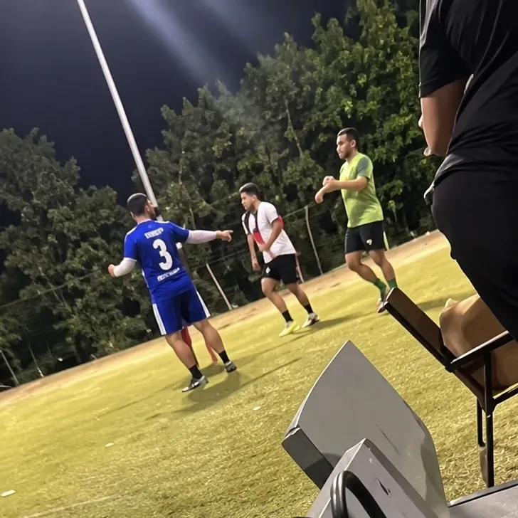 Jogadores trocam socos e chutes durante campeonato em Várzea Grande