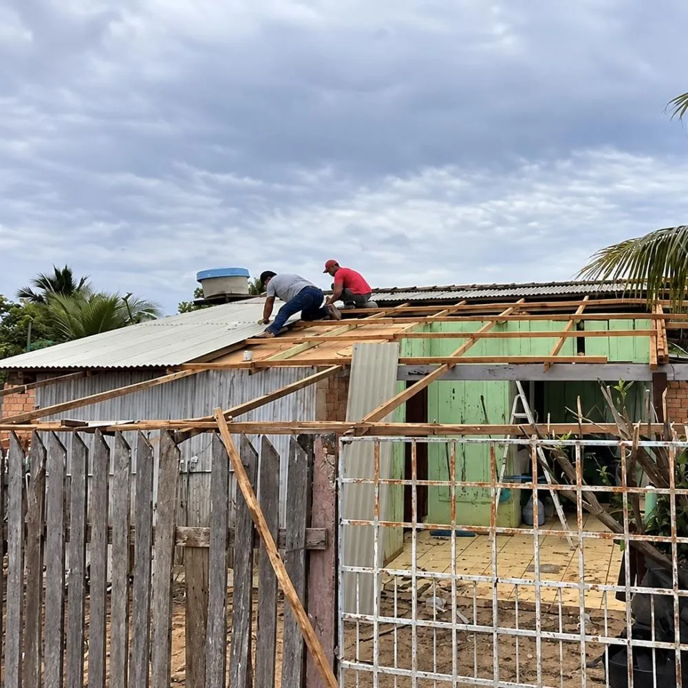 Vera decreta emergência após vendaval destruir casas