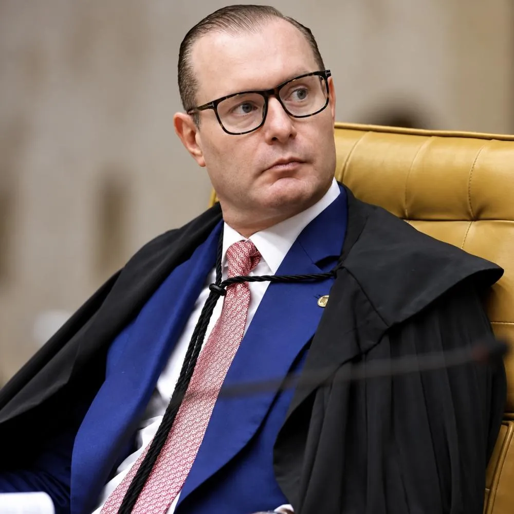 Votação é prorrogada em todo o país por decisão de ministro do STF