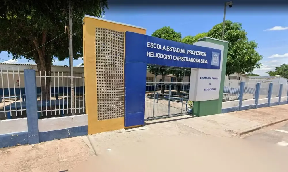 Professor é agredido por alunos em sala de aula de Cuiabá