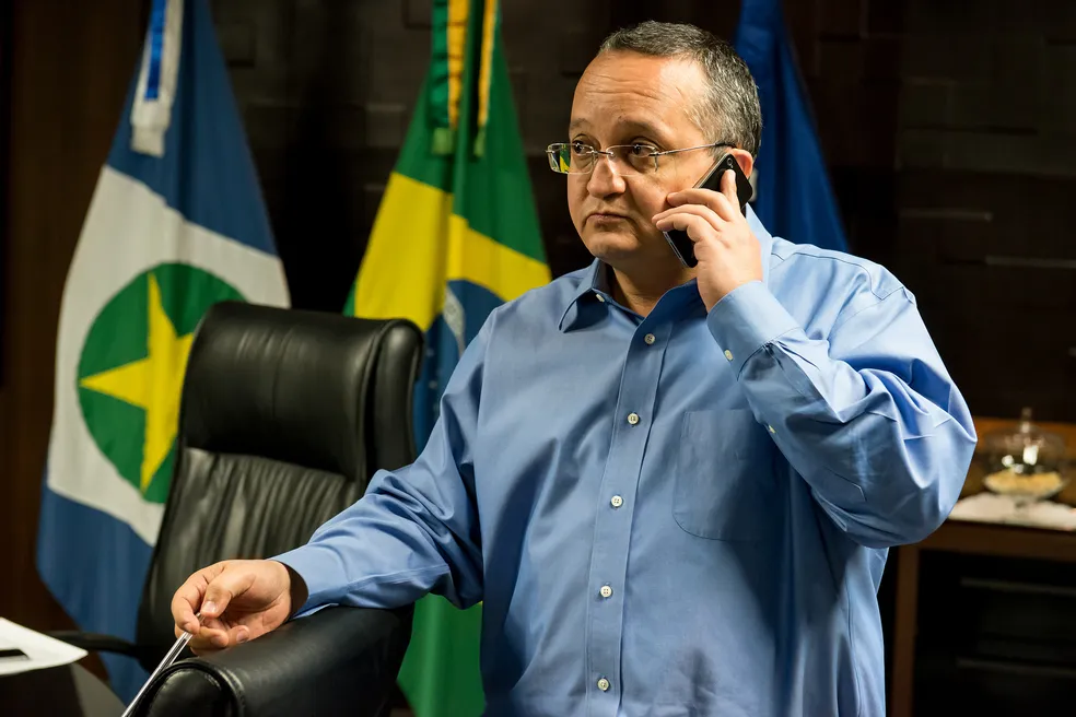 PT estuda apoiar Pedro Taques ao Senado