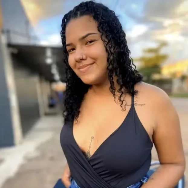 Jovem de 20 anos é morta a tiros dentro de casa noturna em Poxoréu