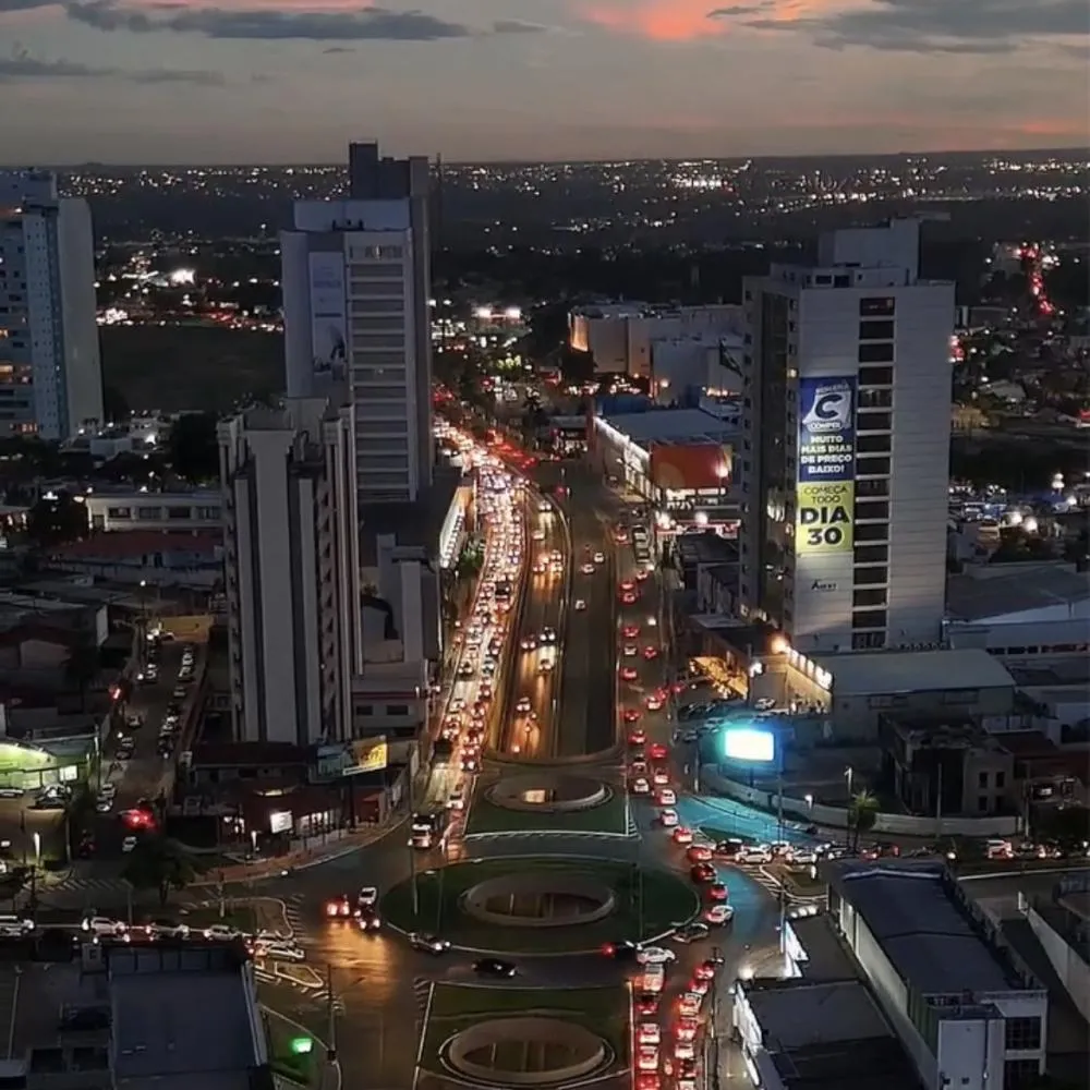 Imagens aéreas mostram movimento e beleza da capital
