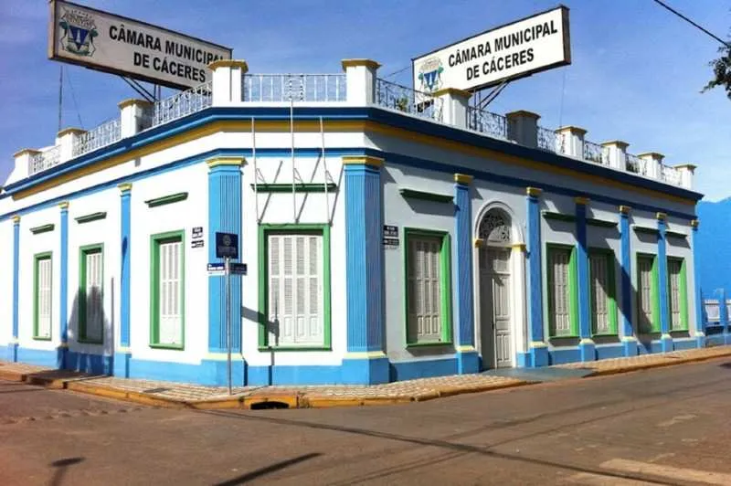Após polêmica do vale-alimentação, novo benefício entra em pauta em Cáceres
