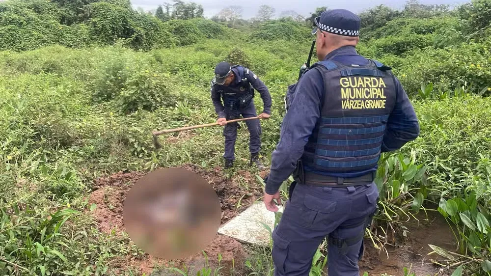 Corpo é encontrado enterrado em área de mata em Várzea Grande