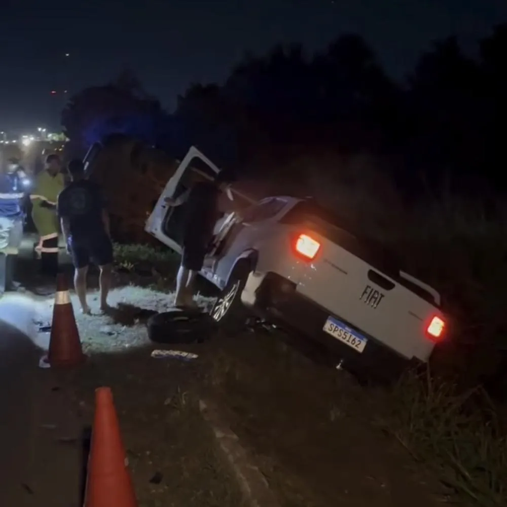 Colisão entre três veículos deixa 13 pessoas feridas na BR-163 em Lucas do Rio Verde