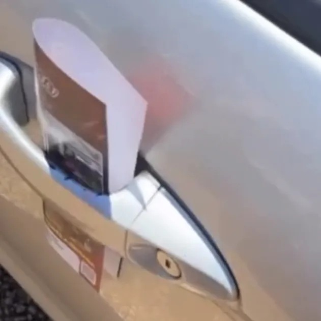 Panfleto do “job” em veículo gera debate sobre limites