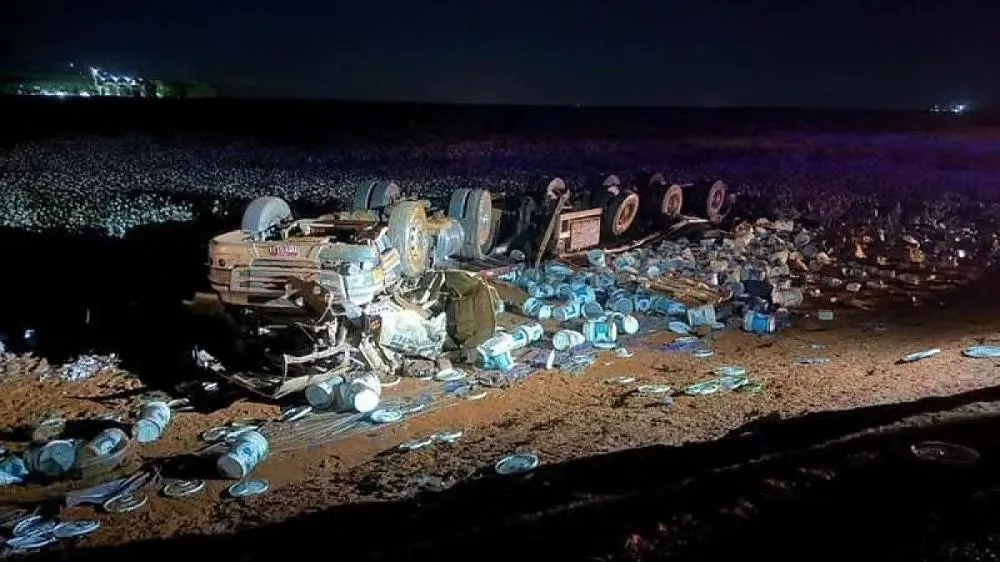 Motorista morre após caminhão carregado com fertilizantes tombar em Campo Novo do Parecis
