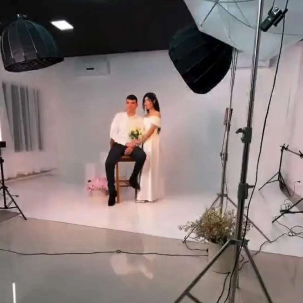 Casal ganha ensaio fotográfico de presente após casamento civil em Tangará da Serra