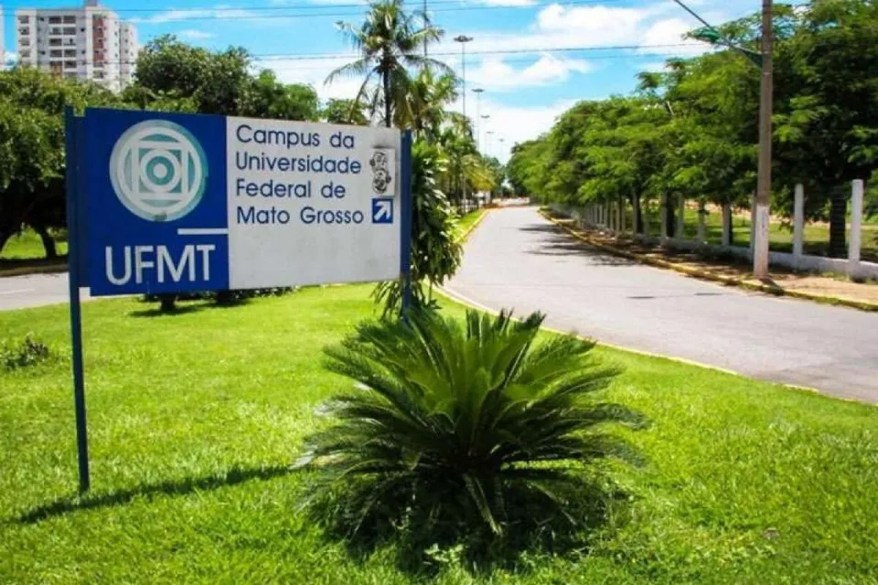 Universidade nega fraude em ingresso de estudante que acusa professor de assédio